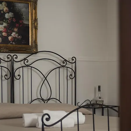 Domus Aurea Hotell
